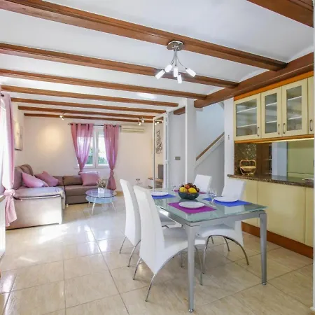 Apartment Apartamento Denia, 2 Dormitorios, 4 Personas - Es-262-42 *