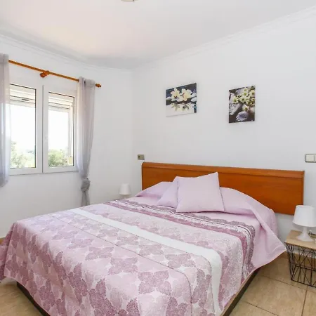 Apartment Apartamento Denia, 2 Dormitorios, 4 Personas - Es-262-42 Denia